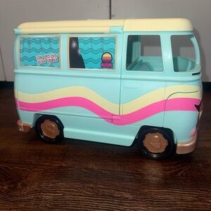 L.O.L. Surprise! 5 in 1 Grill & Groove Camper